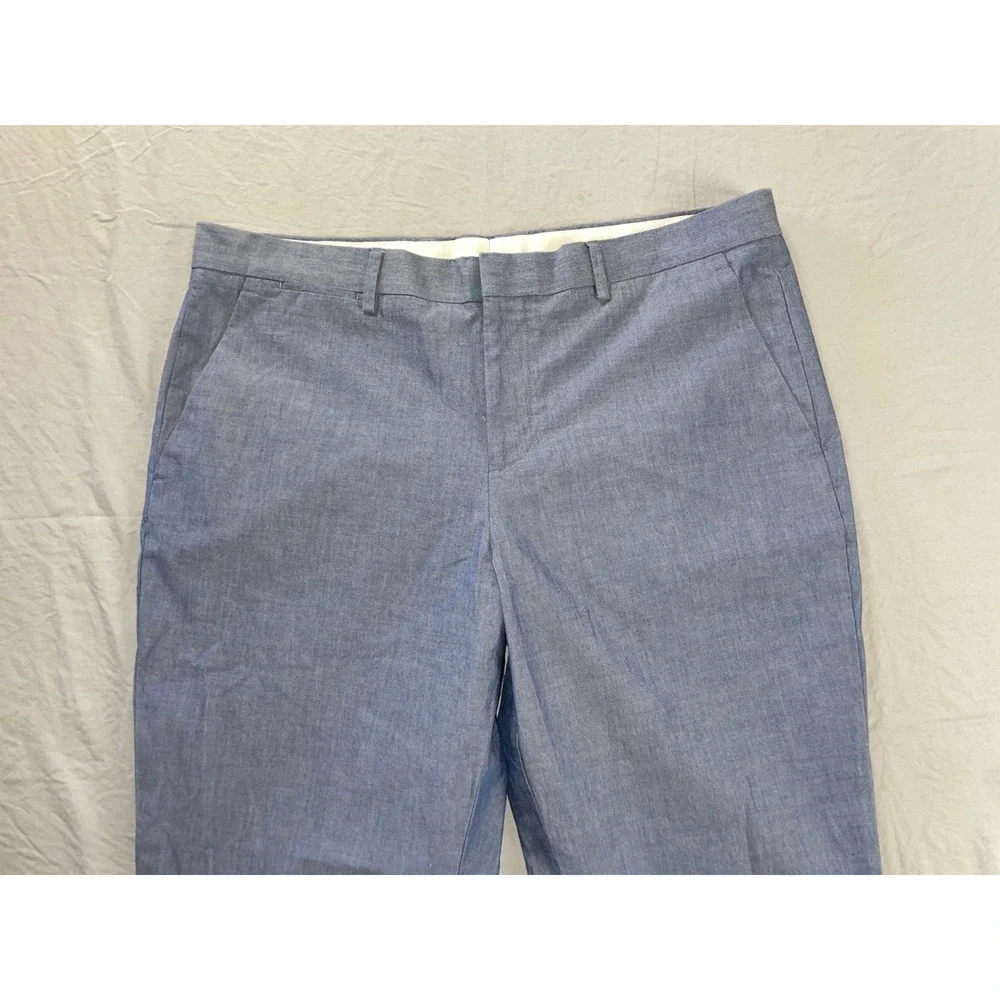 Express Photographer Flat Front All Cotton Chino Dress Pants. Pinpoint, 33X28.